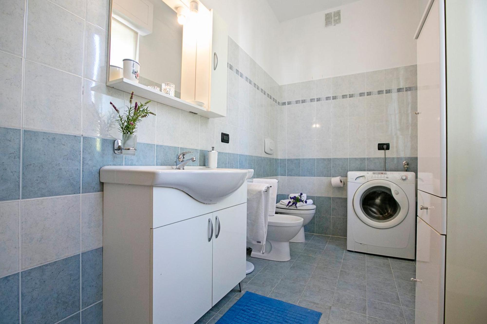 Villa Mimosa - Appartamento 1 - Happy Rentals Desenzano del Garda Buitenkant foto