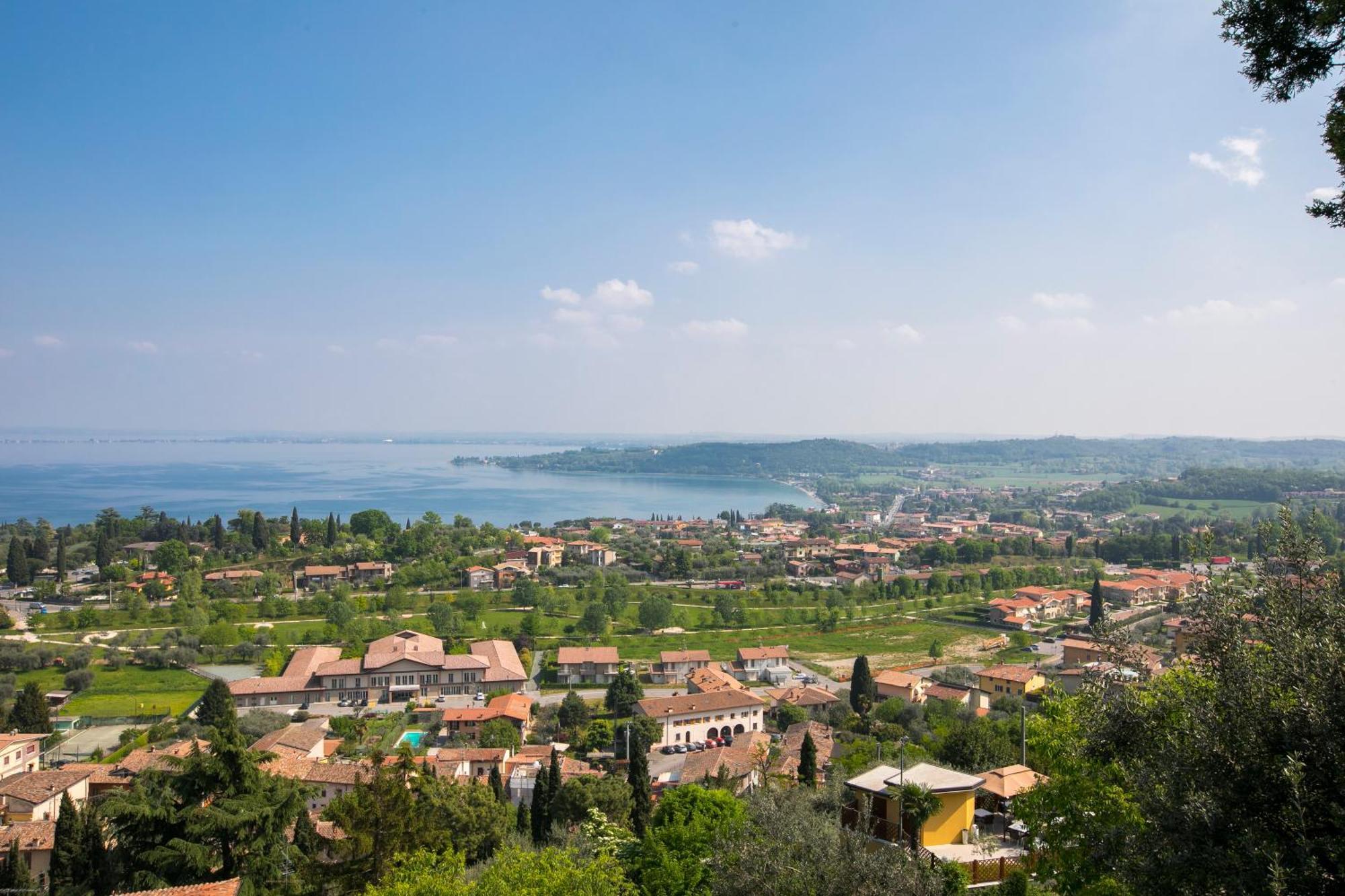 Villa Mimosa - Appartamento 1 - Happy Rentals Desenzano del Garda Buitenkant foto