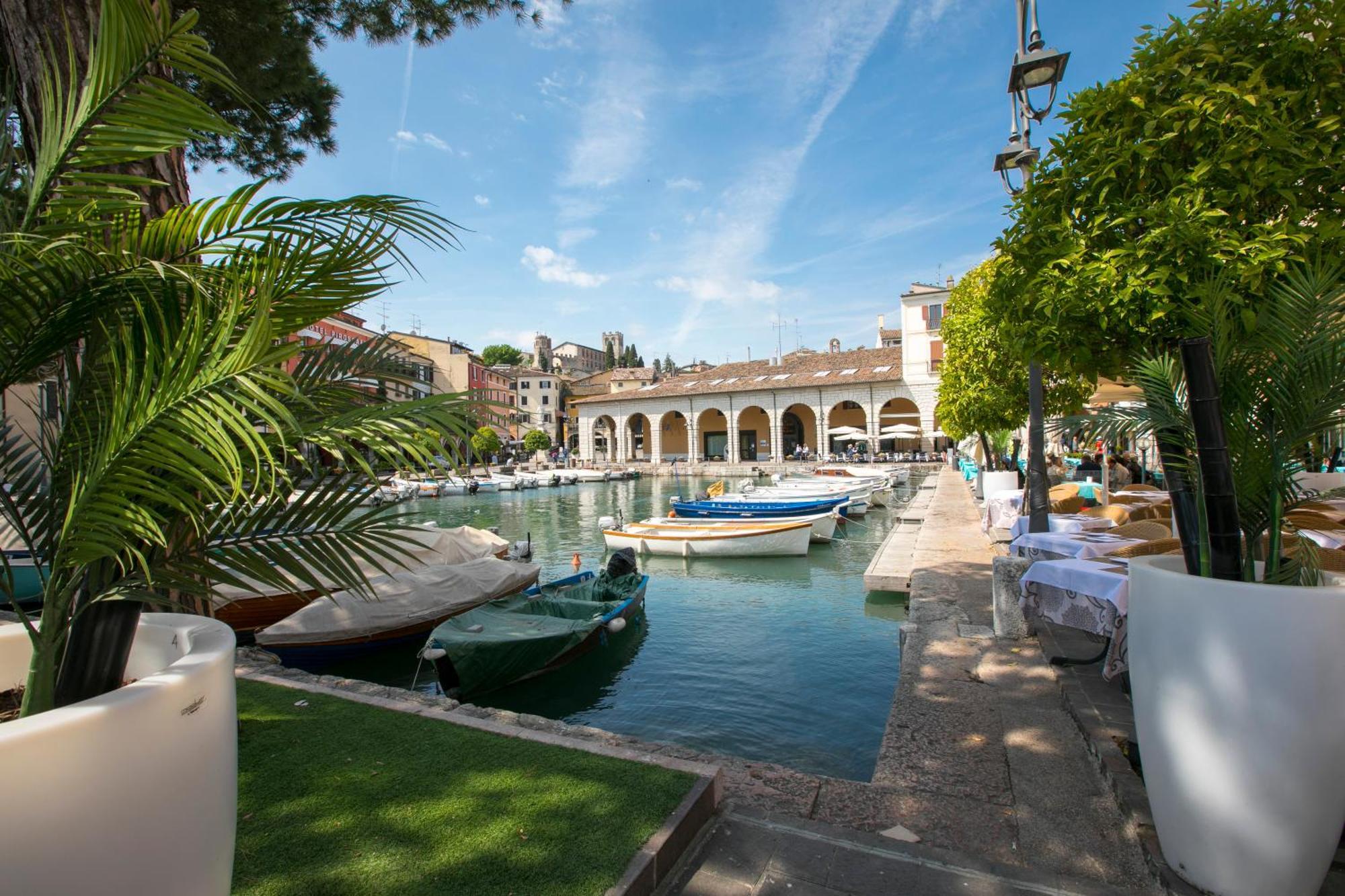 Villa Mimosa - Appartamento 1 - Happy Rentals Desenzano del Garda Buitenkant foto